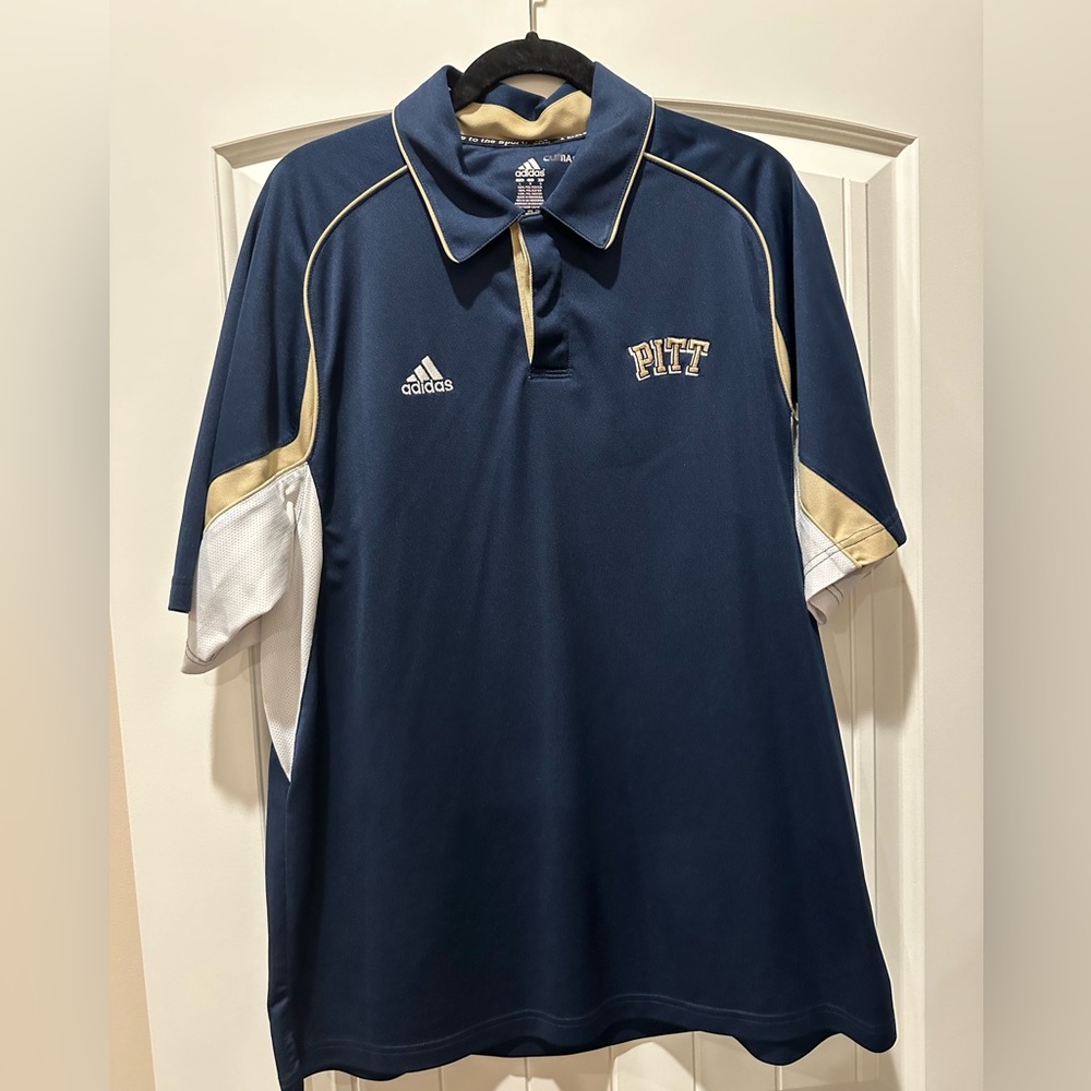 MEN’S ADIDAS PITT PANTHER SHORT SLEEVE POLO. SIZE LARGE.